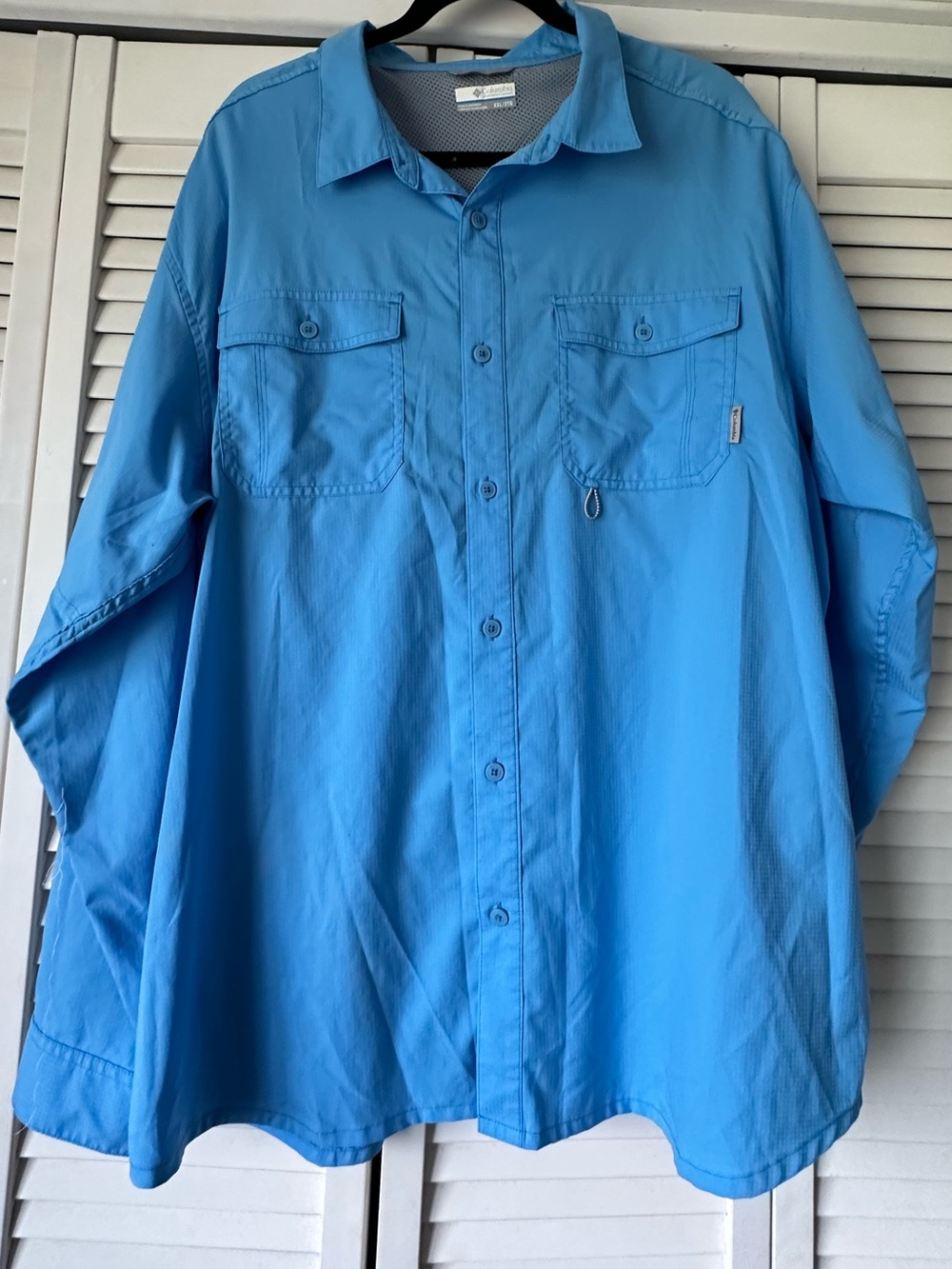 Columbia Men's Lightweight Bright Blue Button-Up Shirt Jacket